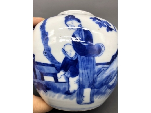 青花婴戏纹罐