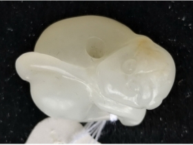 玉灵猴挂件
