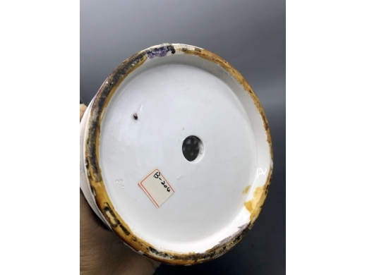 白釉镂雕竹林八仙人物灯座