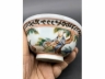 广彩描金人物盖碗