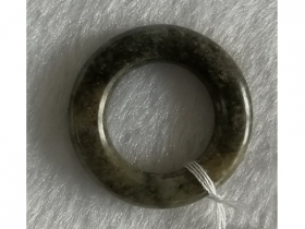 沁色玉圈