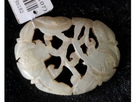 花卉纹白玉饰件
