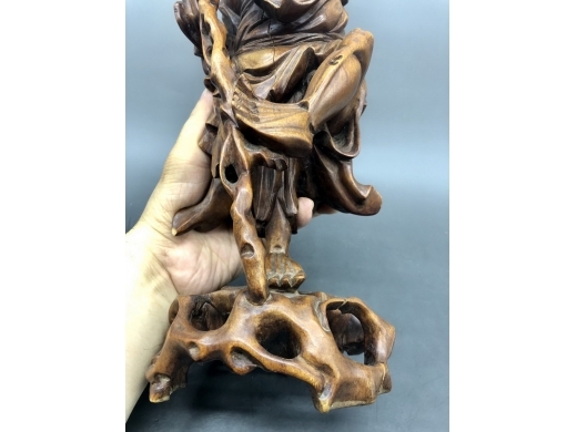 龙眼木雕铁拐李