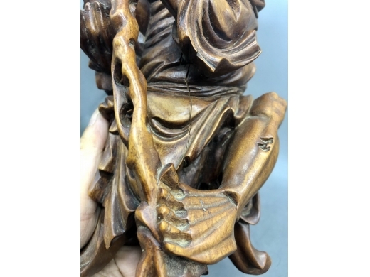 龙眼木雕铁拐李