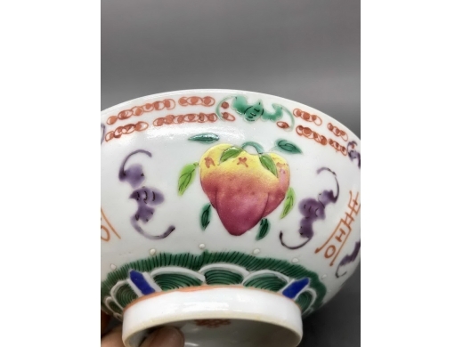 粉彩福寿纹碗