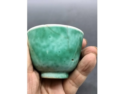瓜皮绿釉茶盏