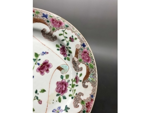 粉彩书卷花卉纹折沿盘