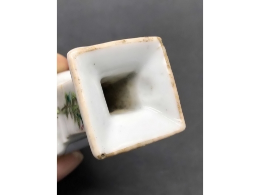 浅绛彩花卉四方小花插
