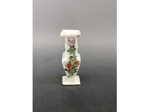 浅绛彩花卉四方小花插