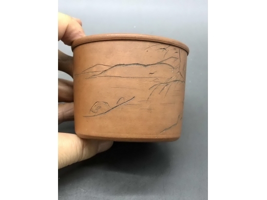 红泥刻山水侧把唐羽壶
