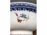 青花加彩折纸花茶碗