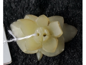 白玉珠花佩