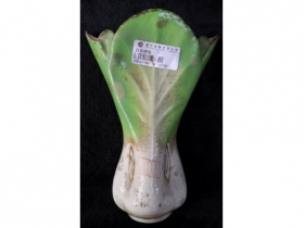 白菜瓷壁瓶
