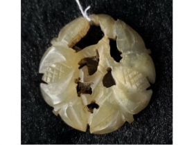 玉花卉纹挂饰