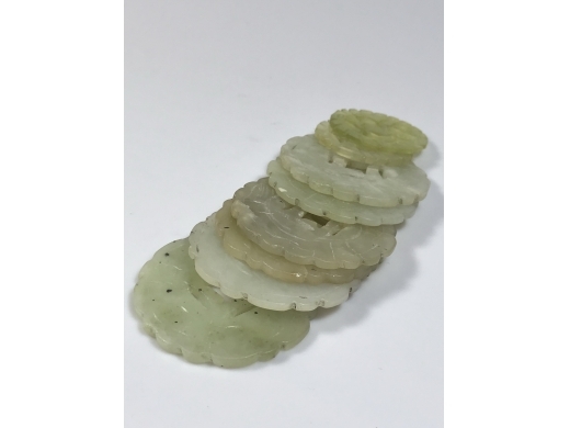 老岫玉牌子八个