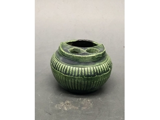 绿釉竹篓型插笔水盂