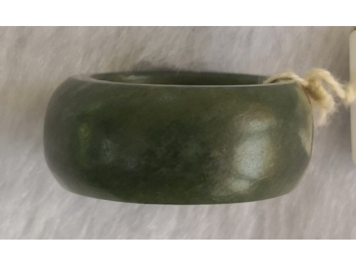 碧玉戒指