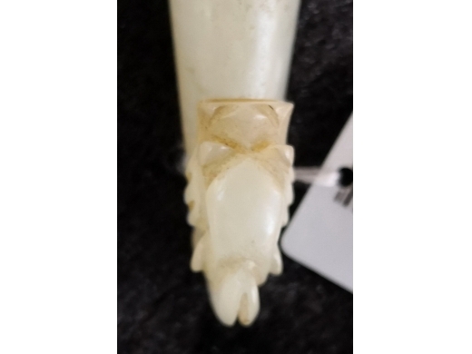 白玉龙钩