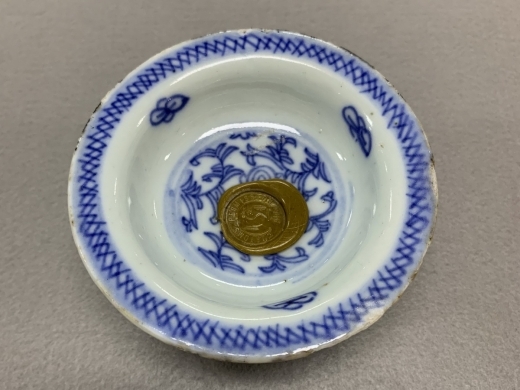 青花高足盘