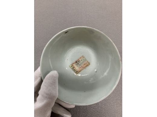 粉彩碗