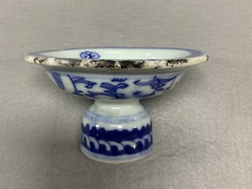 青花高足盘