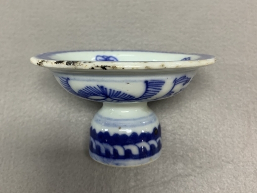 青花高足盘