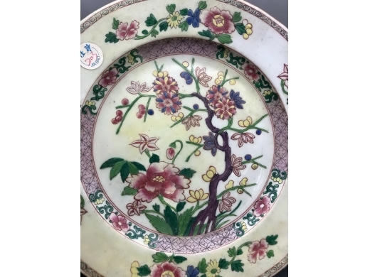 粉彩花卉纹折沿盘