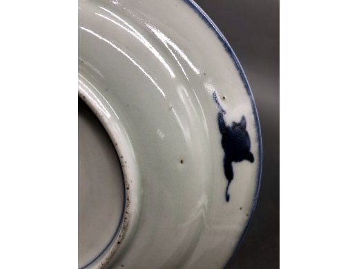 青花鲤越龙门折沿盘