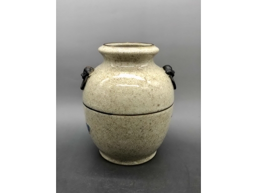 哥釉青花人物兽耳洗口尊