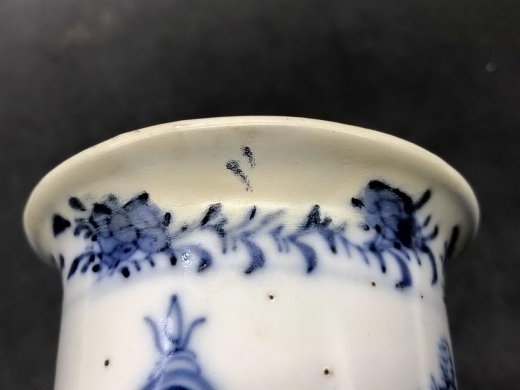 青花山水直筒花插
