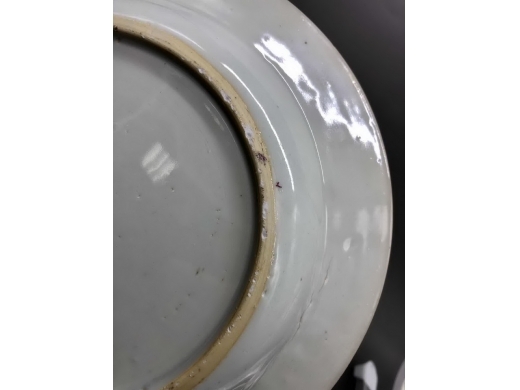 粉彩锦上添花纹盘