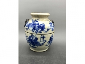 哥釉青花人物兽耳洗口尊