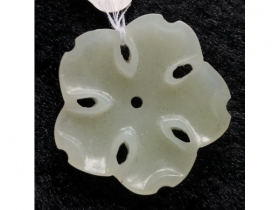 白玉珠花佩