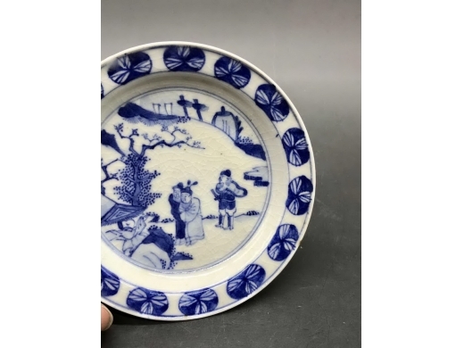 青花三顾茅庐折沿碟