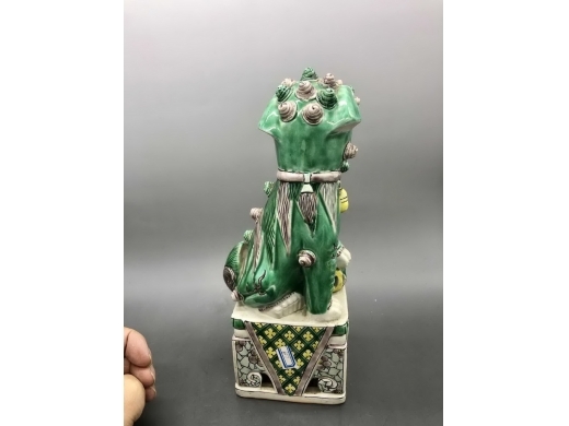 素三彩门狮一对