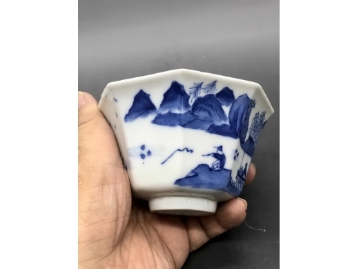 青花山水八方盖碗