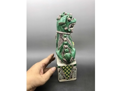素三彩门狮一对