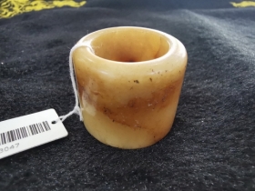玉扳指