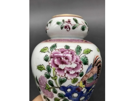 粉彩花鸟纹洗口瓶