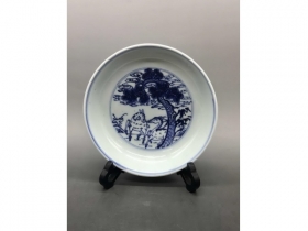 青花松鹿纹盘