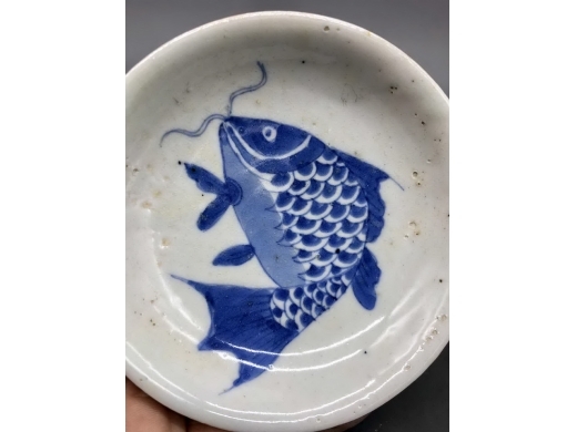 青花鲤鱼纹碟