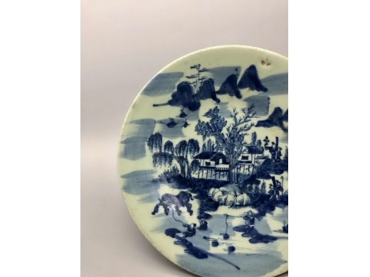 豆地青花渔樵耕读山水纹盘