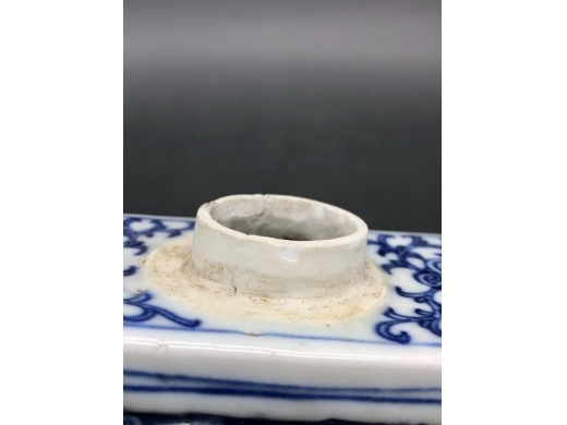青花勾莲纹长方茶叶罐