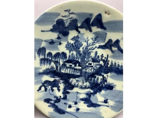 豆地青花渔樵耕读山水纹盘