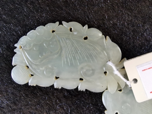 白玉狮纹对片