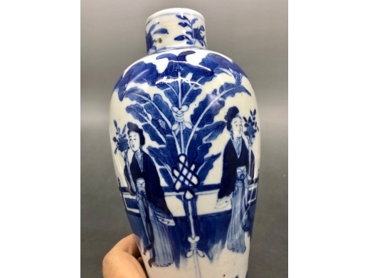 青花芭蕉仕女纹鸡腿瓶