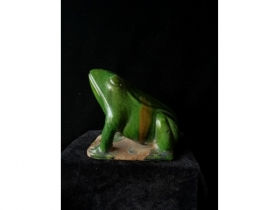 绿釉蛙摆件