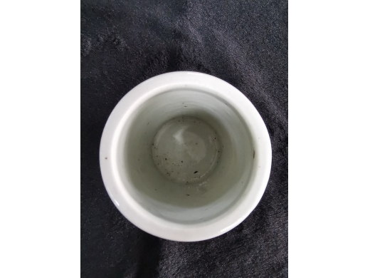 粉彩山水人物笔筒
