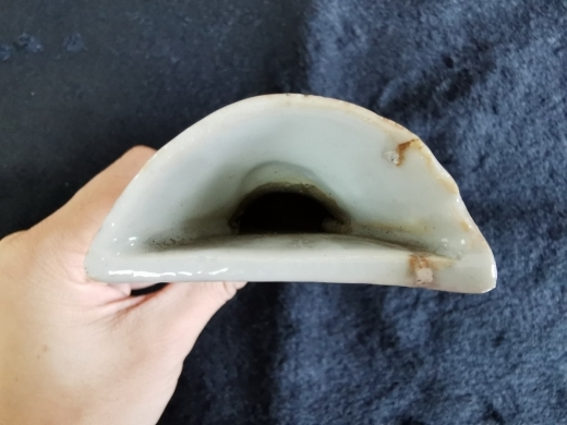 粉彩人物壁瓶
