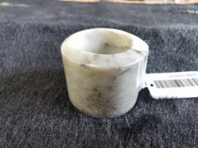 玉扳指